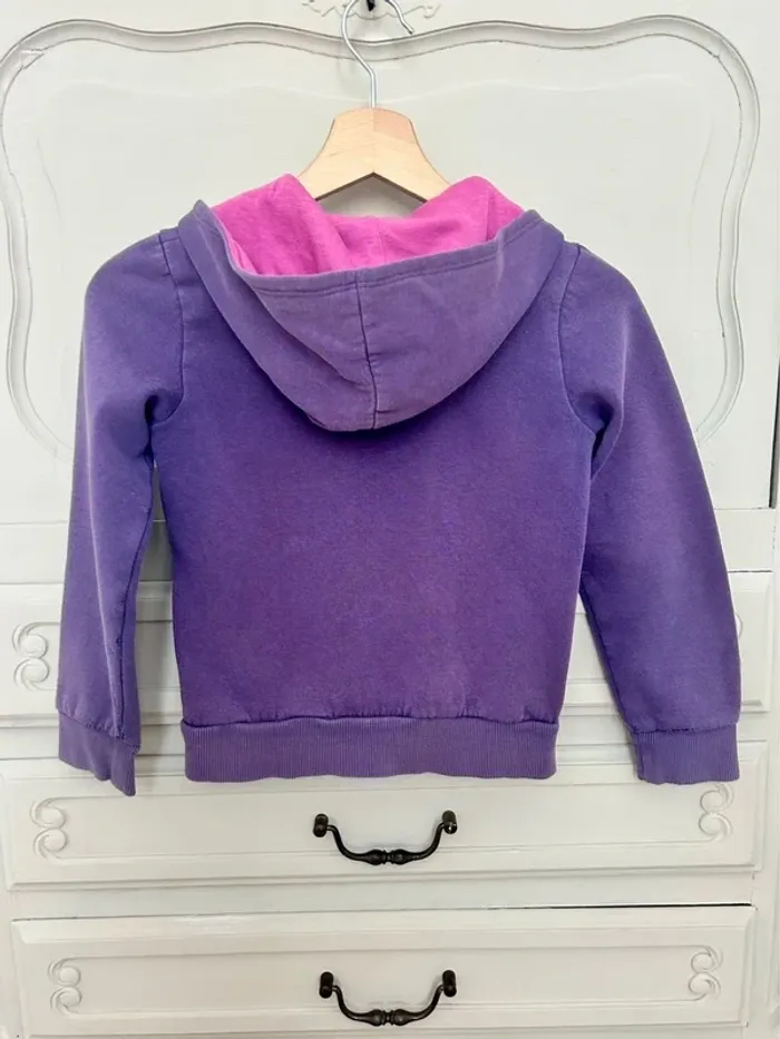 Très beau sweat à capuche violet et rose décathlon taille 8 ans - photo numéro 2