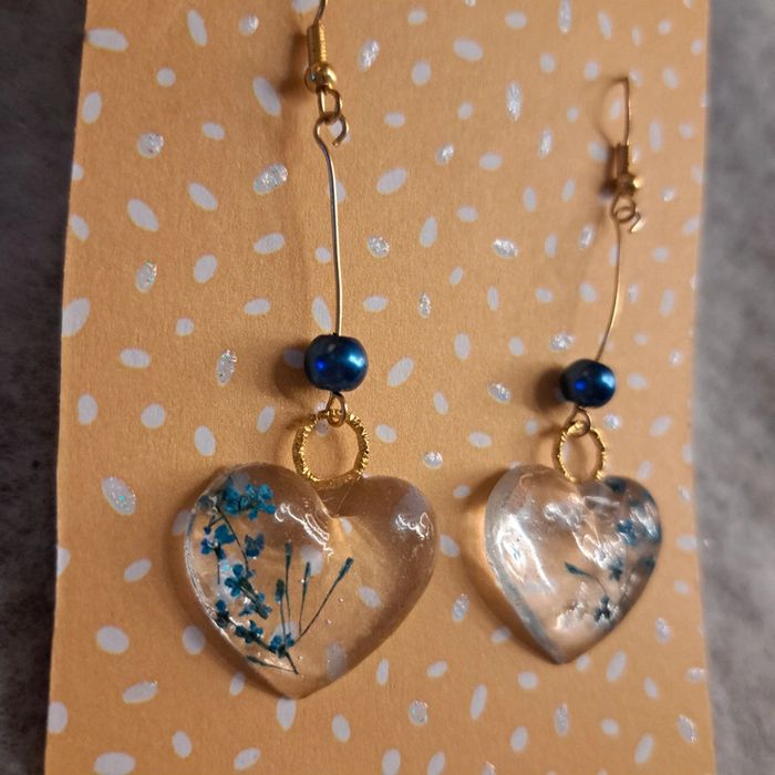 Boucles d'oreilles pendante en résine fleur séché véritable - photo numéro 9