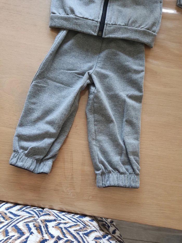 Ensemble sport - photo numéro 3