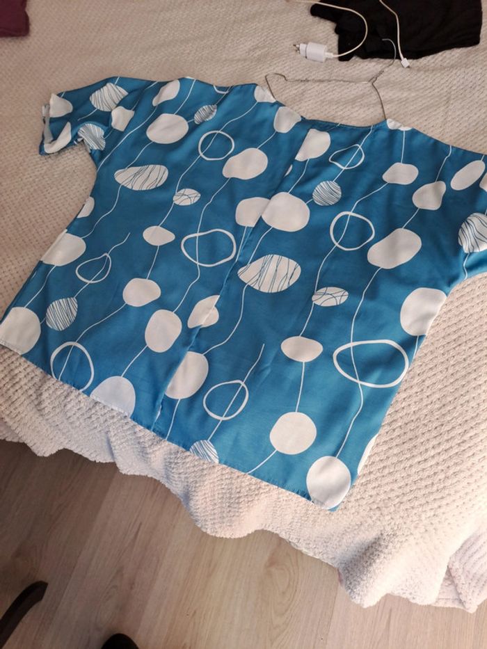 Blouse bleue - photo numéro 2