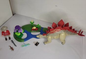 Stegosaure avec aventurier Playmobil Dinosaure