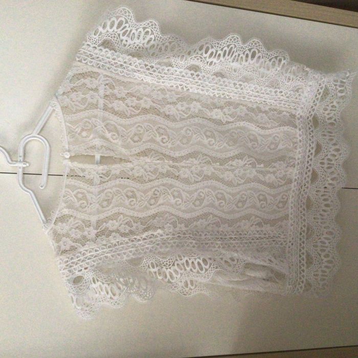 Blouse en dentelle - photo numéro 2
