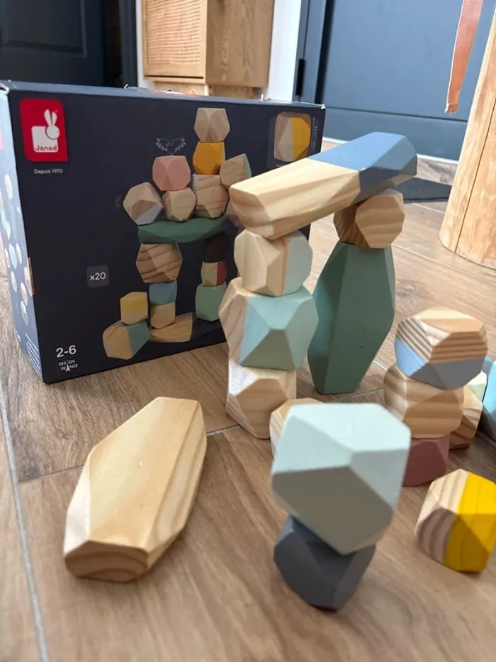 Rochers en bois à empiler - photo numéro 3