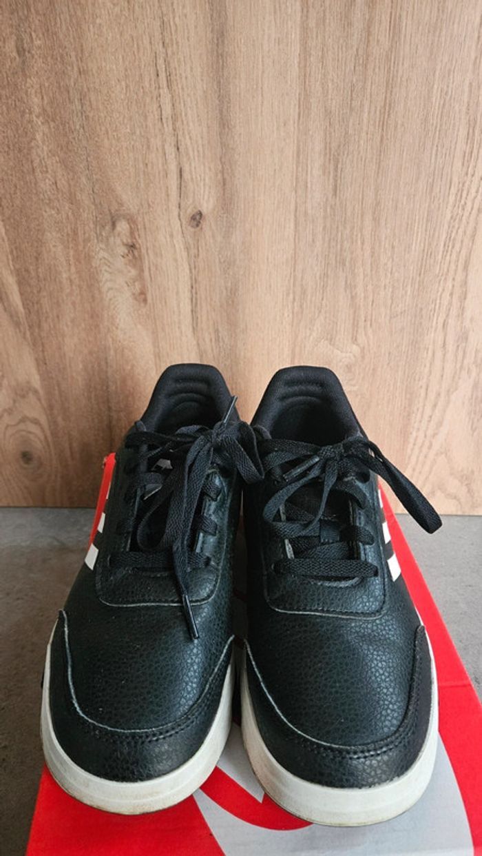 Baskets Adidas, noir blanc pointure 38 - photo numéro 2