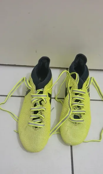 chaussures de foot adidas