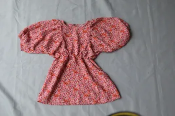 Robe courte fleurie enfant 3 ans manches bouffantes