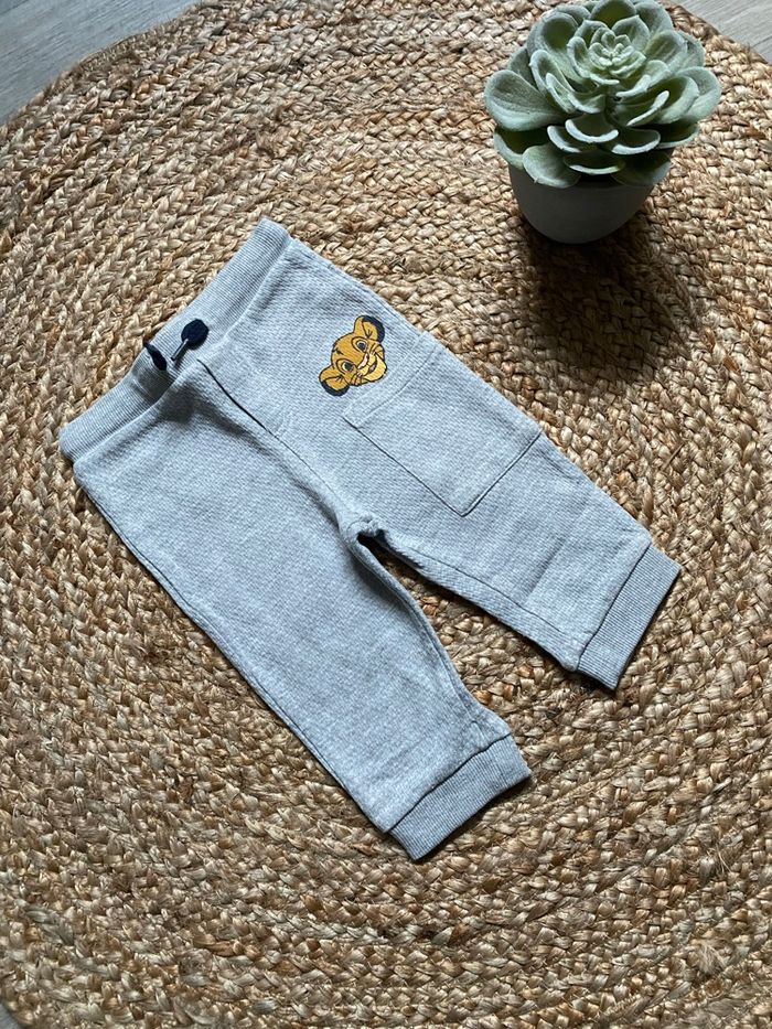 Pantalon jogging 12 mois simba roi lion Disney orchestra - photo numéro 1