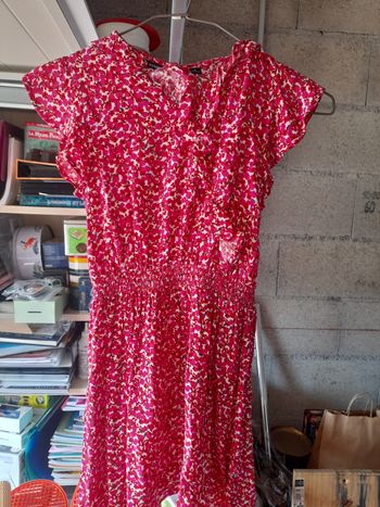 Très jolie robe kiabi en 8ans
