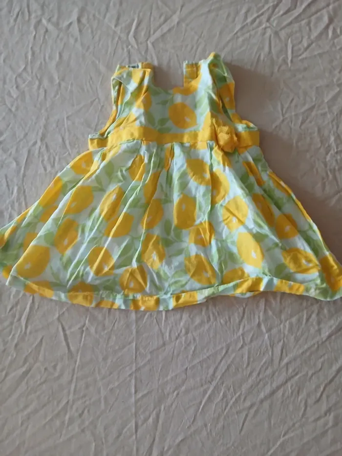Robe manches courtes 18 mois - photo numéro 2