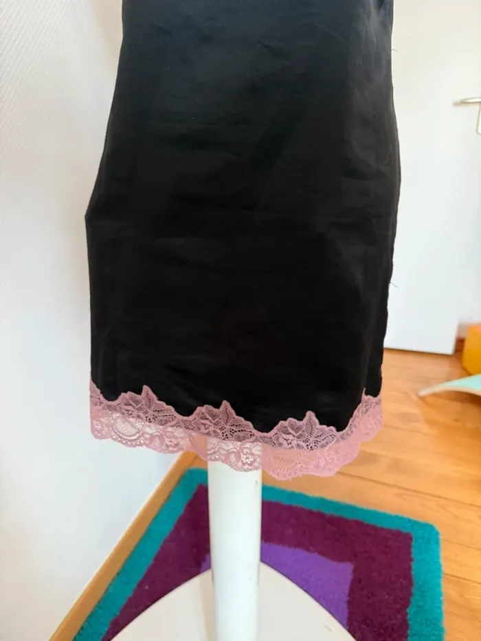 Nuisette en bon état taille M noir et rose Mosquitos - photo numéro 7