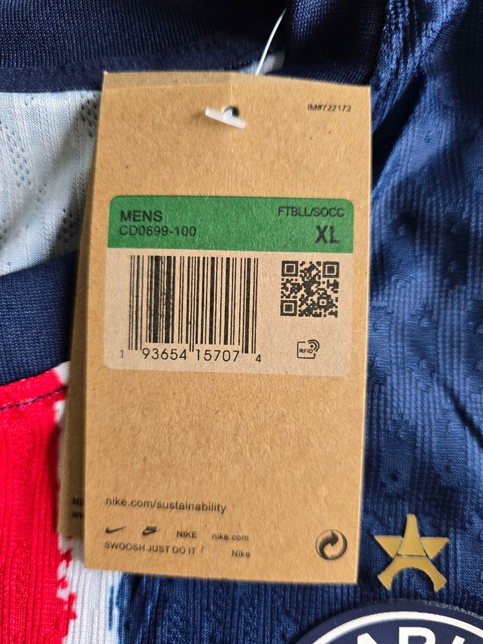 Tshirt psg XL - photo numéro 2