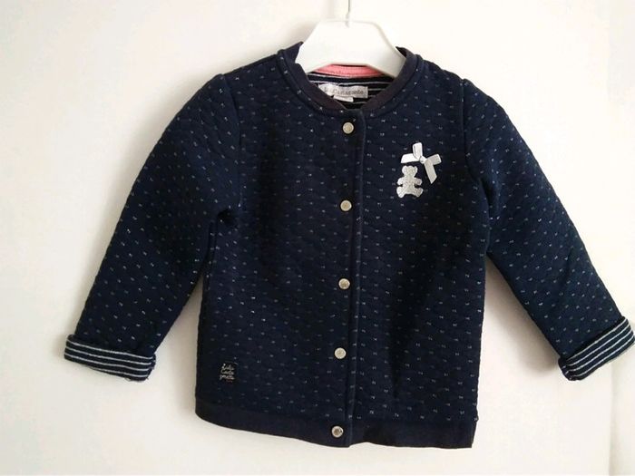 Gilet matelassé avec broderies