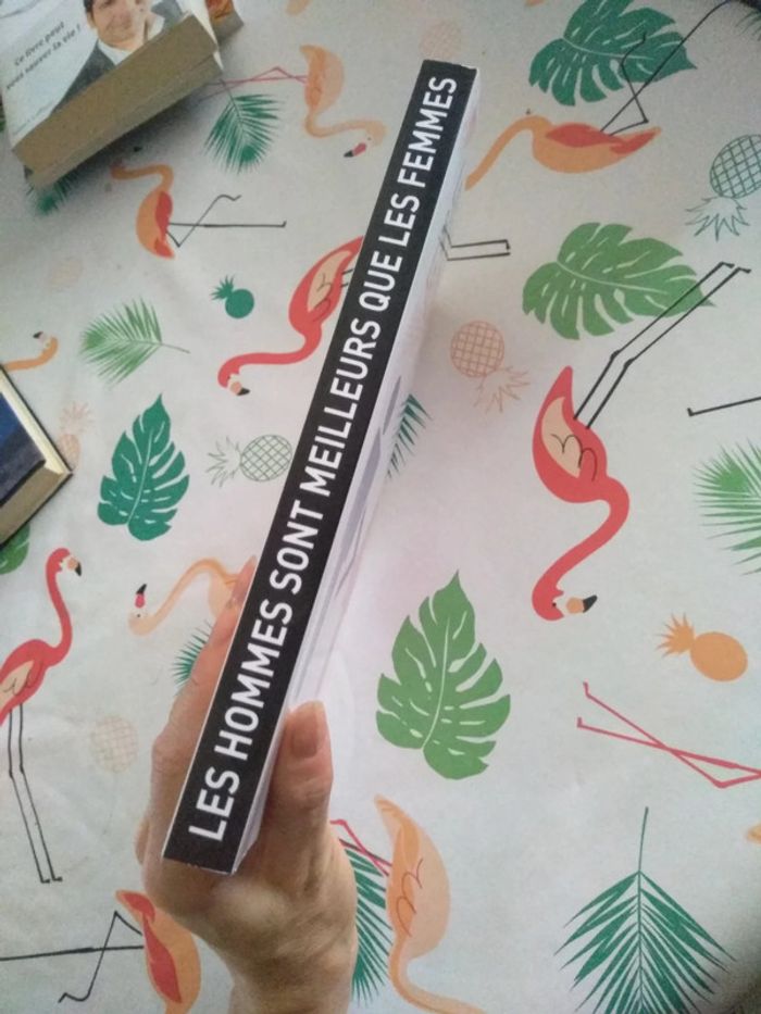 Livre Les hommes sont meilleurs que les femmes - photo numéro 3