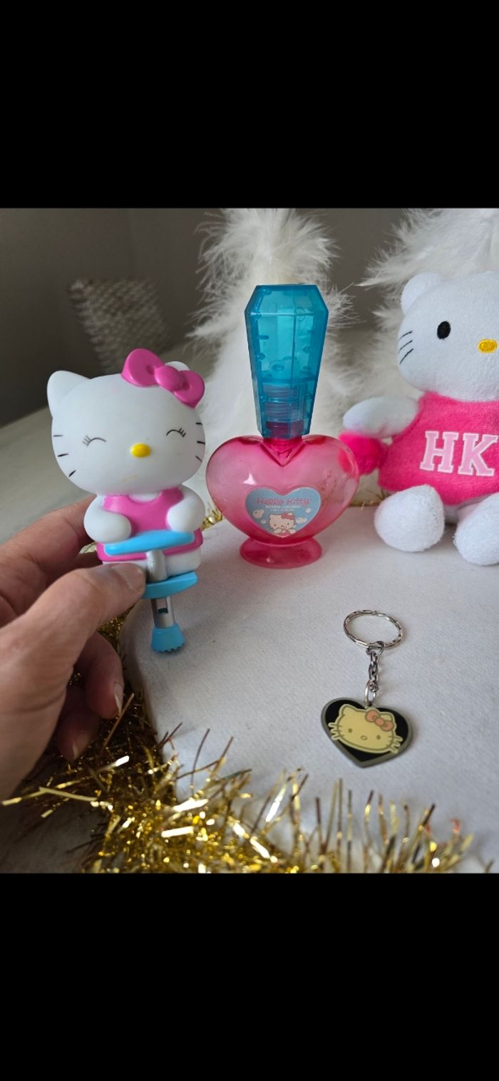 Peluche Hello Kitty et accessoires - photo numéro 7