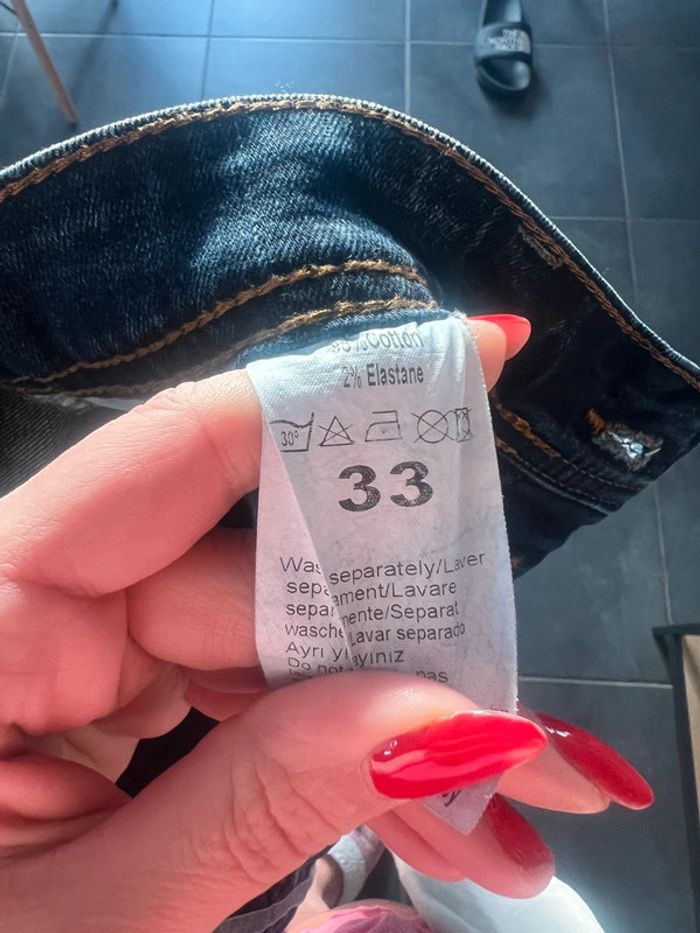 Jeans destroy - photo numéro 3