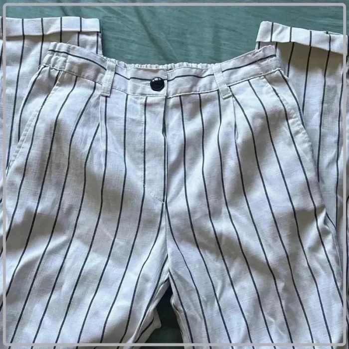 Pantalon léger taille 34 marque Bershka - photo numéro 2