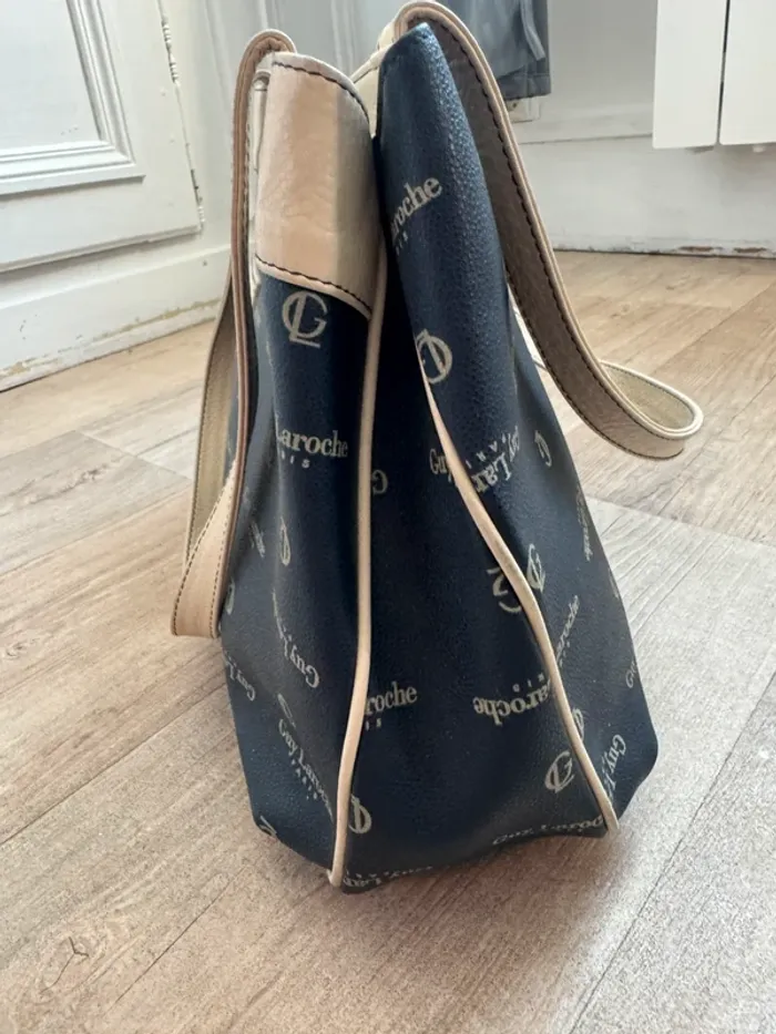 Sac à main vintage Guy Laroche noir et beige, logo monogramme, en très bon état - photo numéro 3