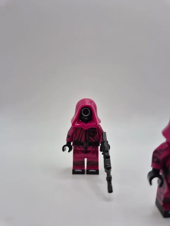 Figurines type lego 4 soldats gardes Squid Game - photo numéro 5