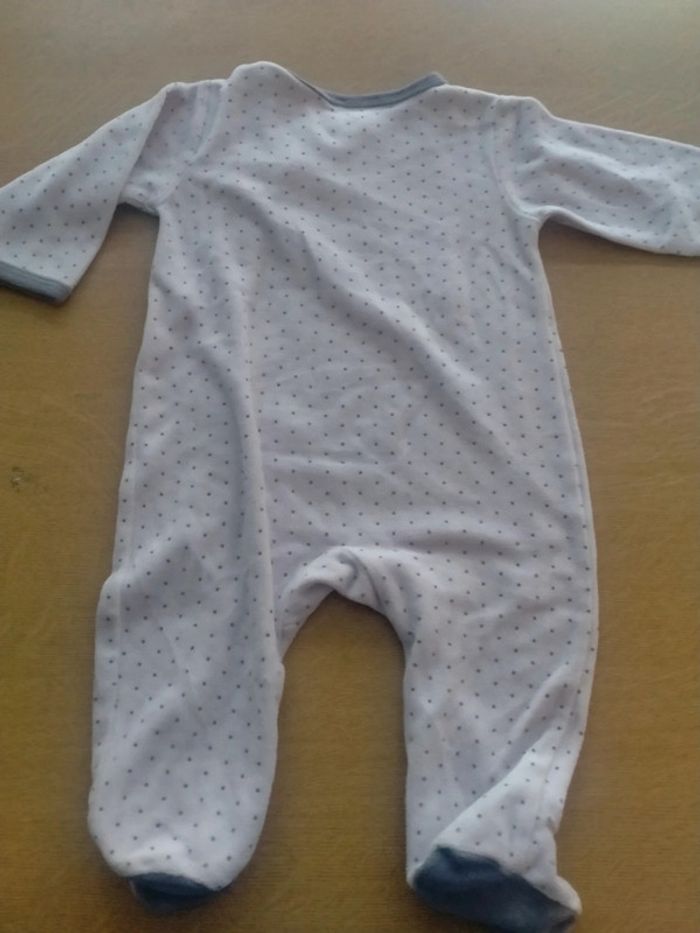 Pyjama 6 mois - photo numéro 3