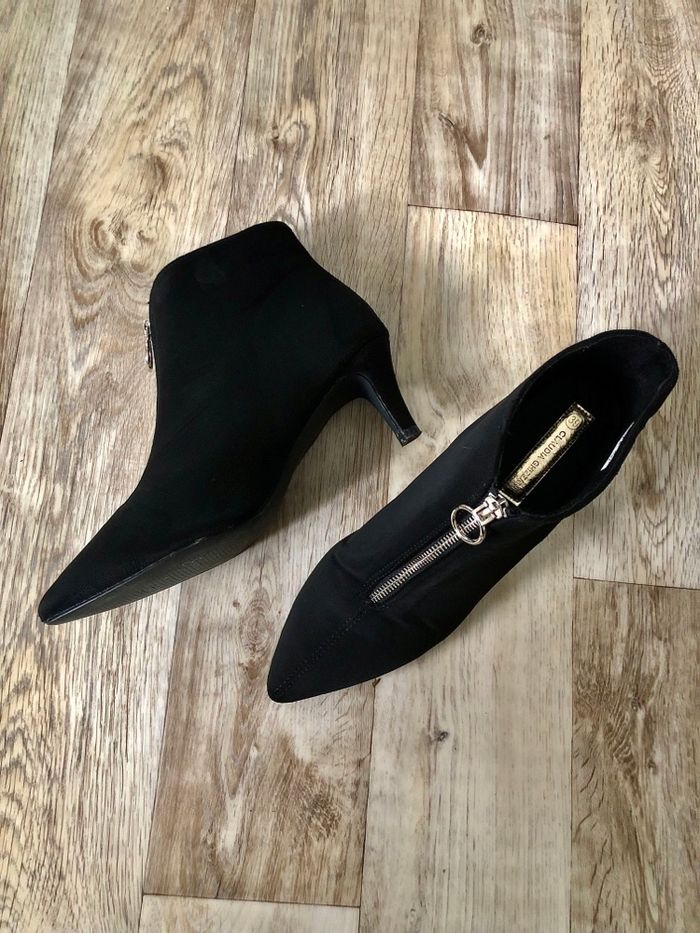 Bottines 👢 • 39 • Claudia ghizzani • Noir • Très bon état