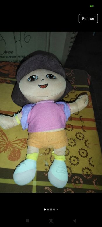 Très belle peluche Dora l'exploratrice j46