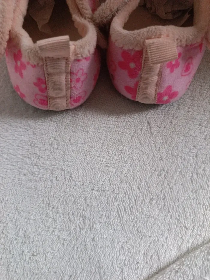 Chaussons rose 24-25 - photo numéro 2