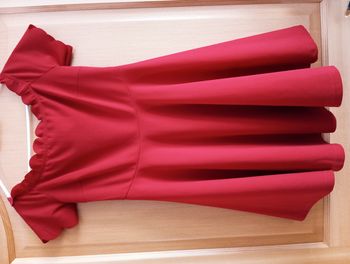 Robe rouge élégante 