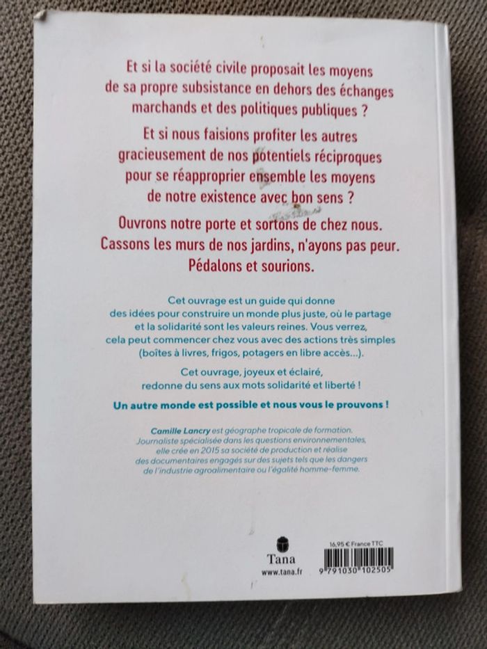 Livre un autre monde existe - photo numéro 2