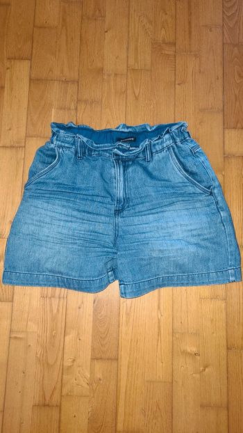 Short jeans