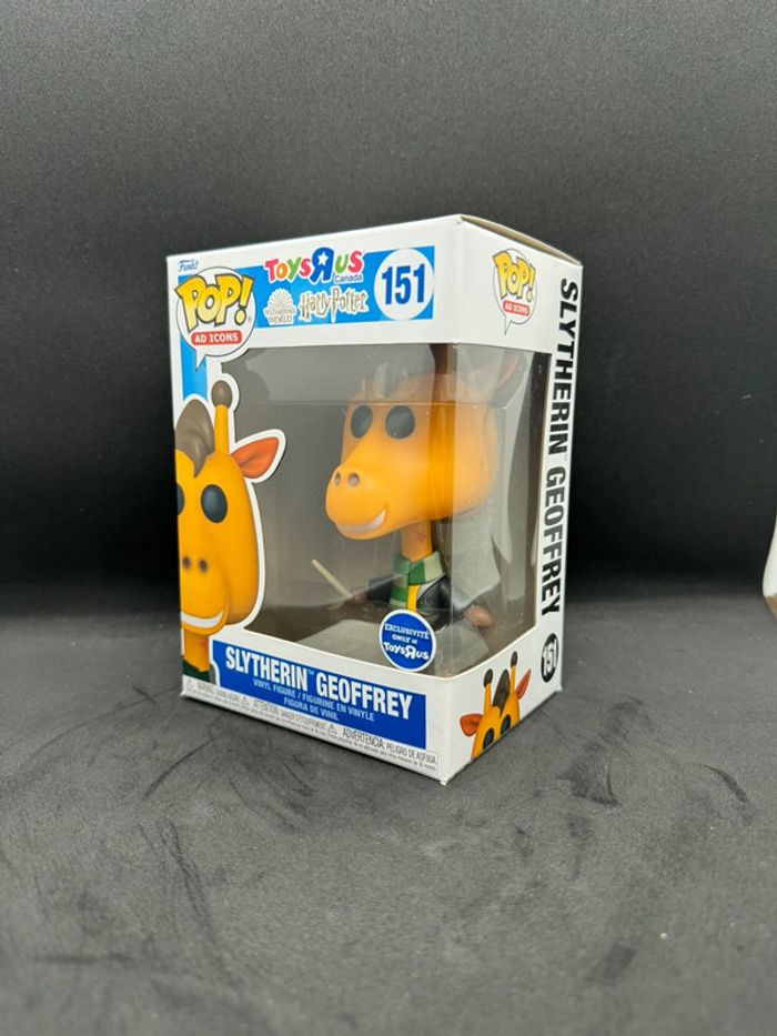 Funko pop Toys R Us Harry Potter Slytherin Geoffrey 151