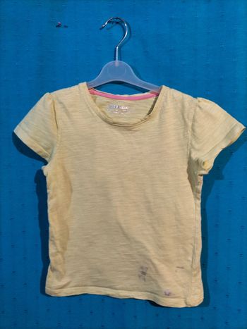 T-shirt taille 5/6 ans