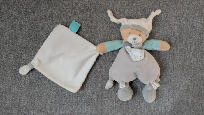 Lot doudou et peluches vache et oiseau - photo numéro 2