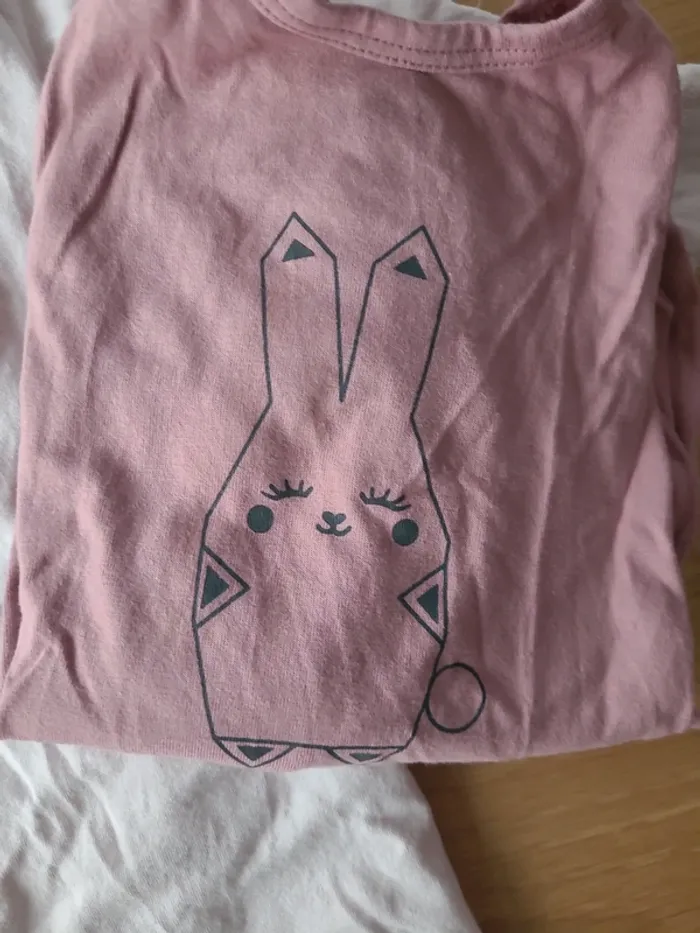 Lot pyjamas 12mois - photo numéro 3