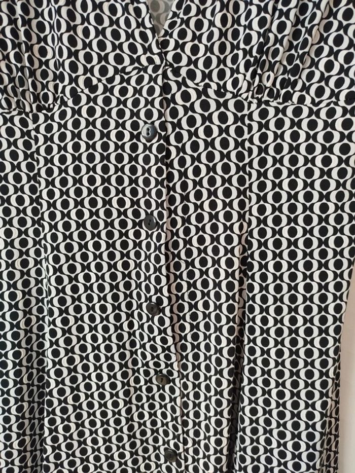 Robe fluide noire et blanche taille 40 neuve jamais portée - photo numéro 3