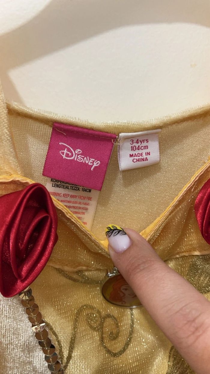 Magnifique robe Belle 🌹 Disney - photo numéro 5