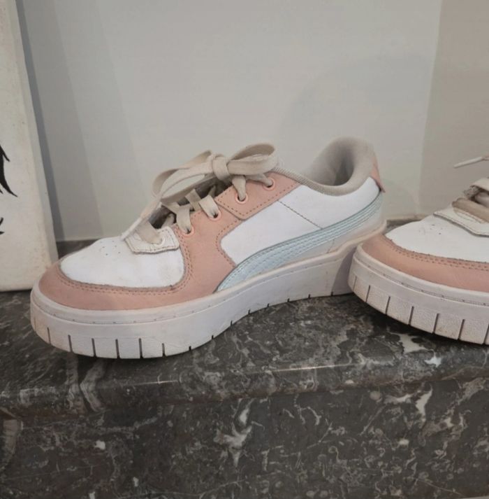Puma colorées taille 37.5 avec semelle haute compensée - photo numéro 3
