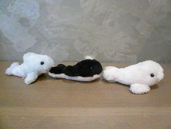 Lot de 3 peluches dauphin, baleine et phoque