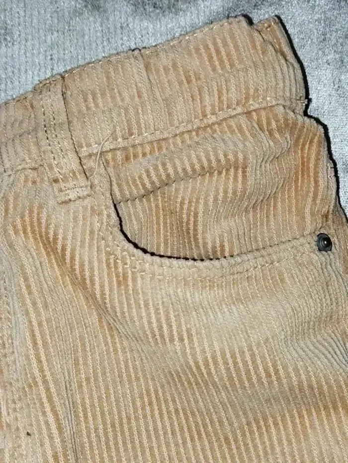 Pantalon large velours côtelé KIABI beige fille 9-10 ans - photo numéro 8