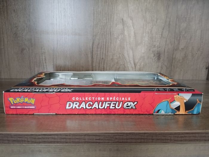 Pokémon coffret collection spéciale Dracaufeu ex - photo numéro 5