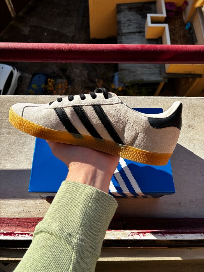Adidas Gazelle Alumina/Core Black/Gum - Taille 39 - Neuves - photo numéro 8