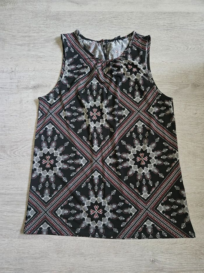 T-shirt femme neuf manches courtes taille 42