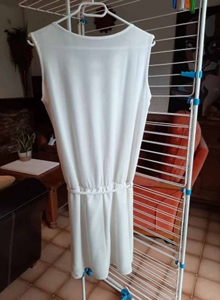 Superbe robe été doublée 36 écrue décolleté dentelle neuve - photo numéro 2