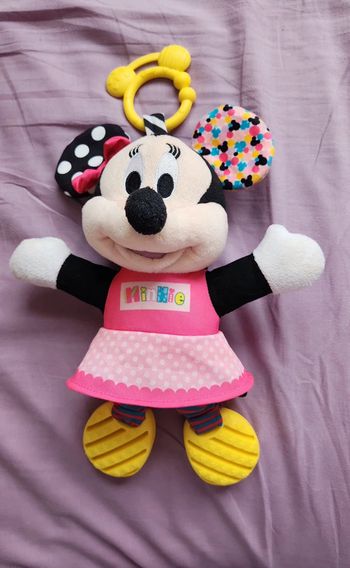 Jouet d'éveil bébé Disney Minnie