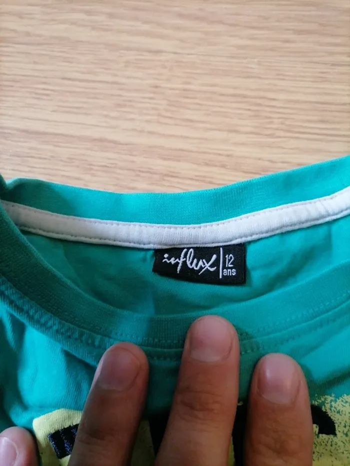 T-shirt taille 12ans - photo numéro 2