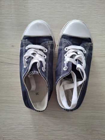 Tennis bleues garçon 30