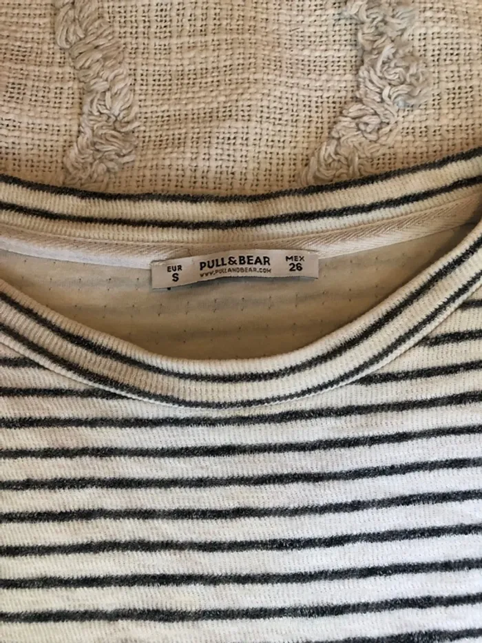T-shirt éponge taille 36 pull and bear - photo numéro 3