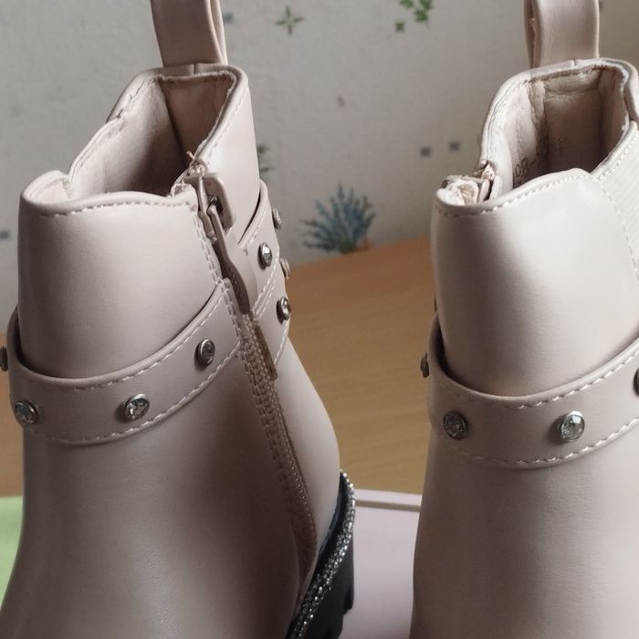 Bottines Neuf pointure 29 - photo numéro 4