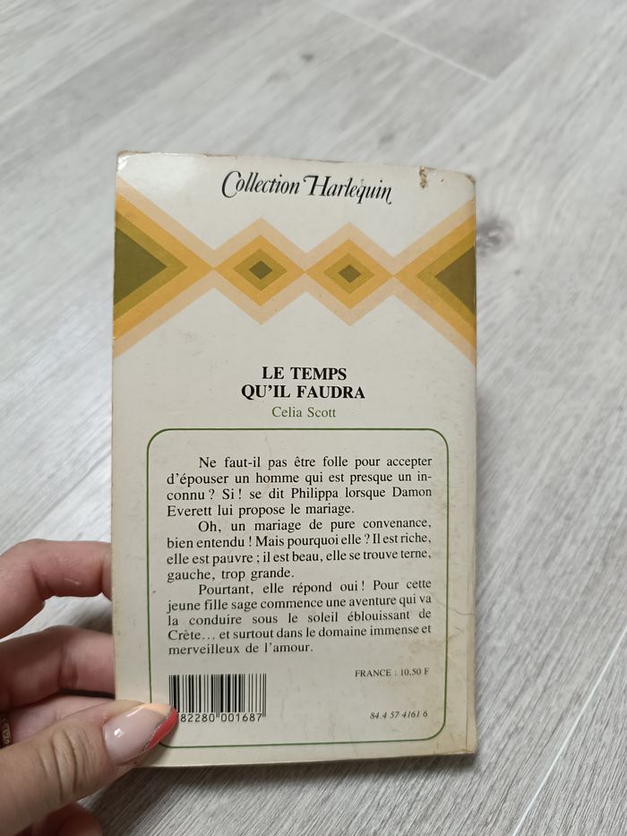 Livre Harlequin collection - photo numéro 2
