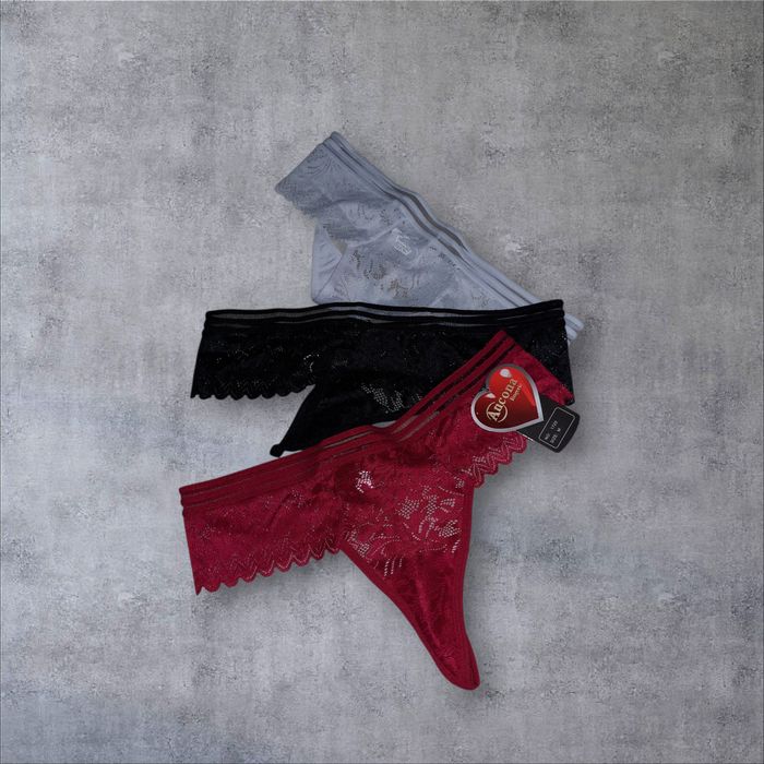 lot 3 string dentelles femme taille M /38