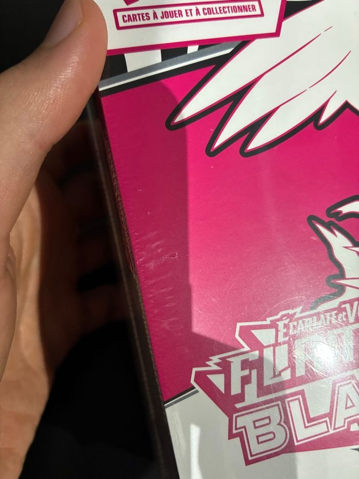 Coffret Dresseur d’Élite ETB Pokémon EV10.5 Flamme Blanche en Français - photo numéro 9